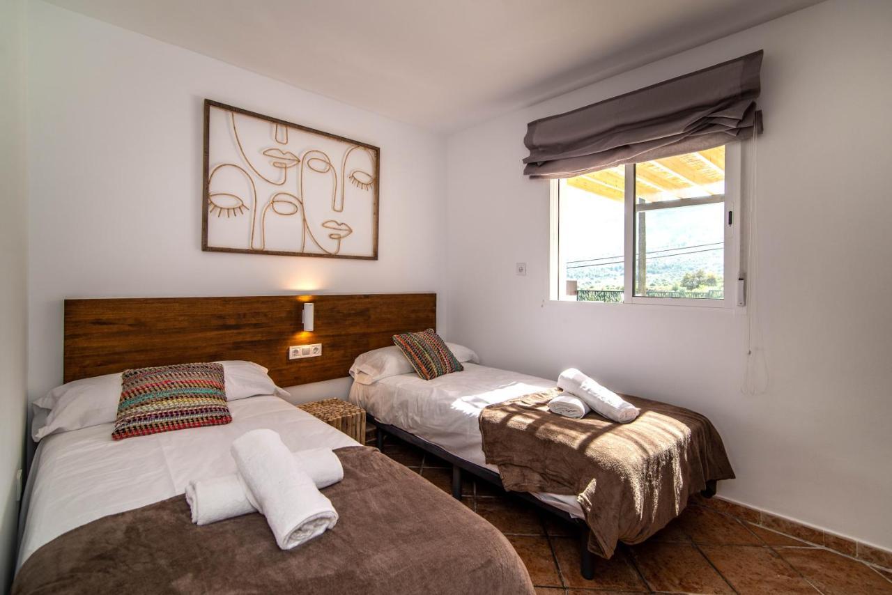 Palm Tree Villa - 5Bdr Paradise Pool / Chill Out Beds Torremolinos Bagian luar foto